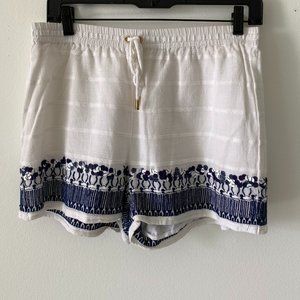 Blue/white shorts with frontal bow,